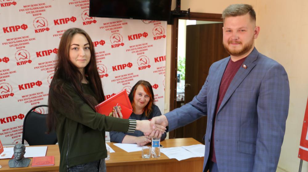 «Новая политическая реальность и задачи Мордовского республиканского отделения ЛКСМ РФ в борьбе за интересы молодежи». С заседания IV (октябрьского) совместного Пленума Комитета и КРК Мордовского республиканского отделения ЛКСМ РФ