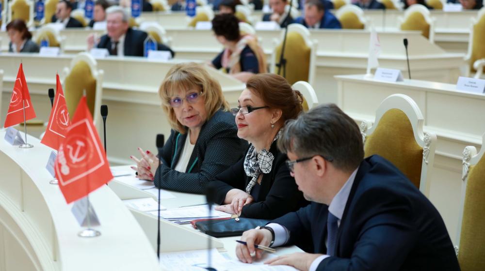 Санкт-Петербург. Депутаты КПРФ не поддержали законопроект о городском бюджете