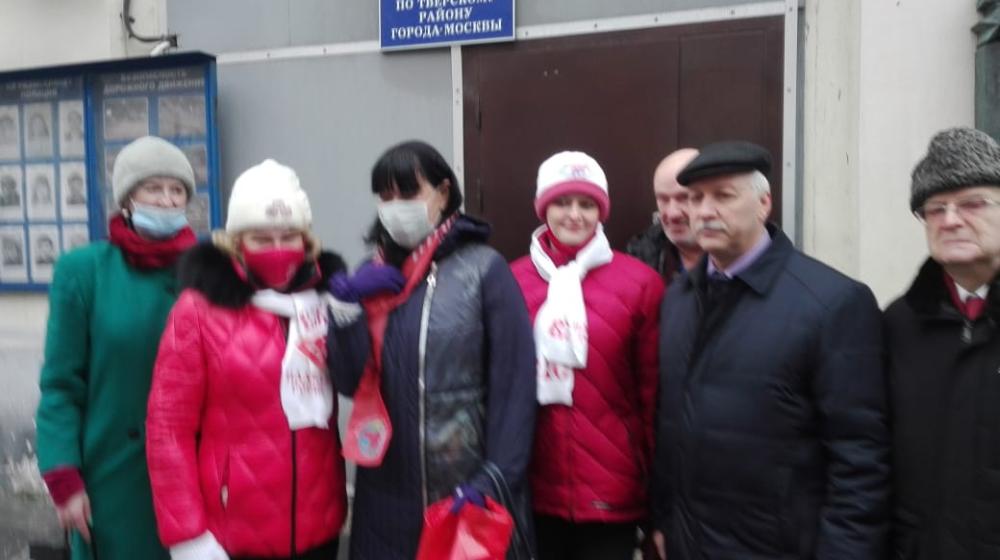 Полиция задержала лидера ВЖС-Надежда России Нину Останину и активисток движения