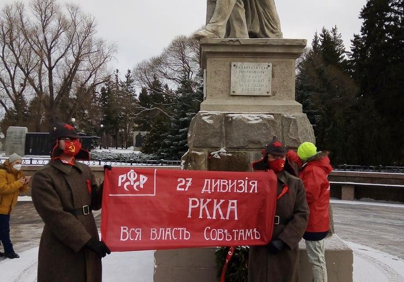 Омские комсомольцы и коммунисты почтили память борцов с колчаковщиной