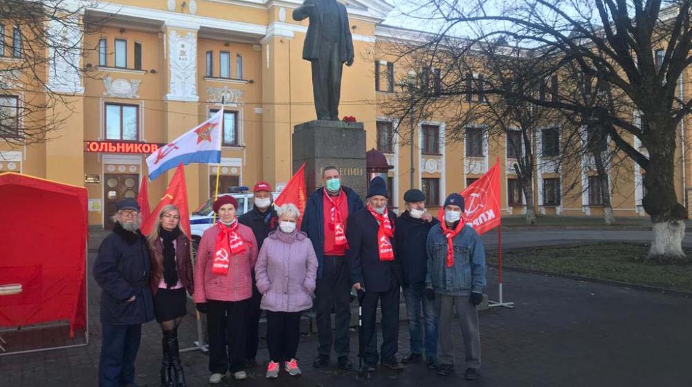Ленинградская область. Под Красным Знаменем Октября – вперед к социализму!