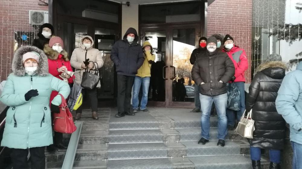 Жители присоединяемых к Саратову сёл встретили «народных избранников» криками «позор!»