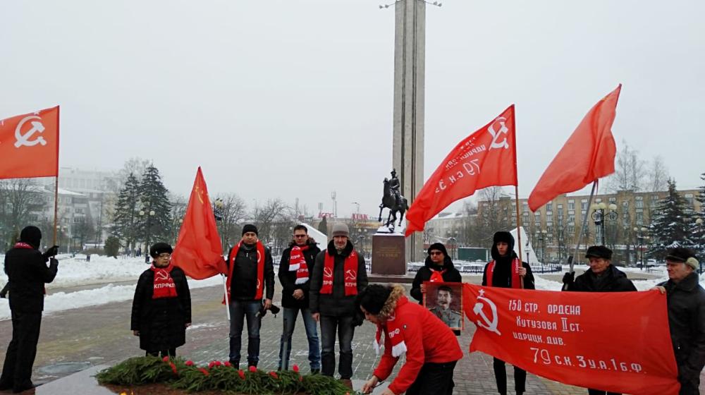 Калуга. Автопробег в честь освобождения города от немецко-фашистских захватчиков