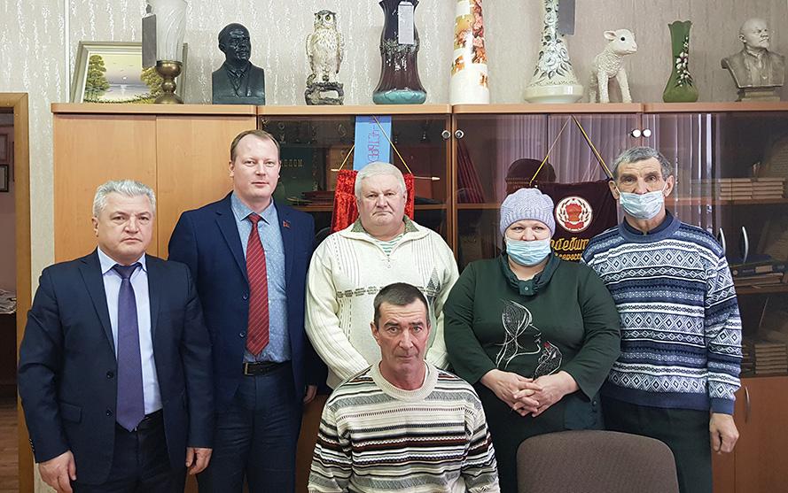 Состоялось награждение заслуженных граждан Ивановской области