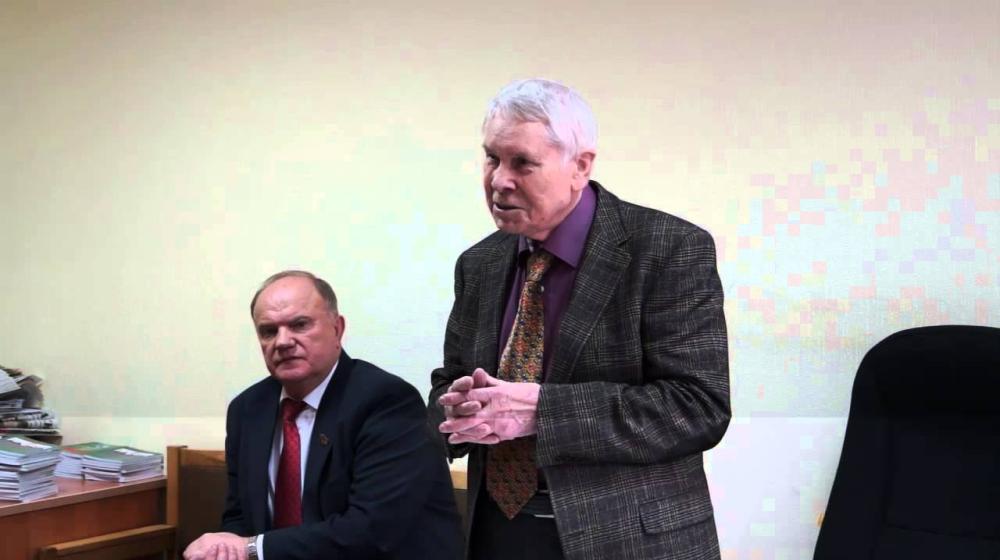 Г.А. Зюганов поздравил с днем рождения В.В. Чикина