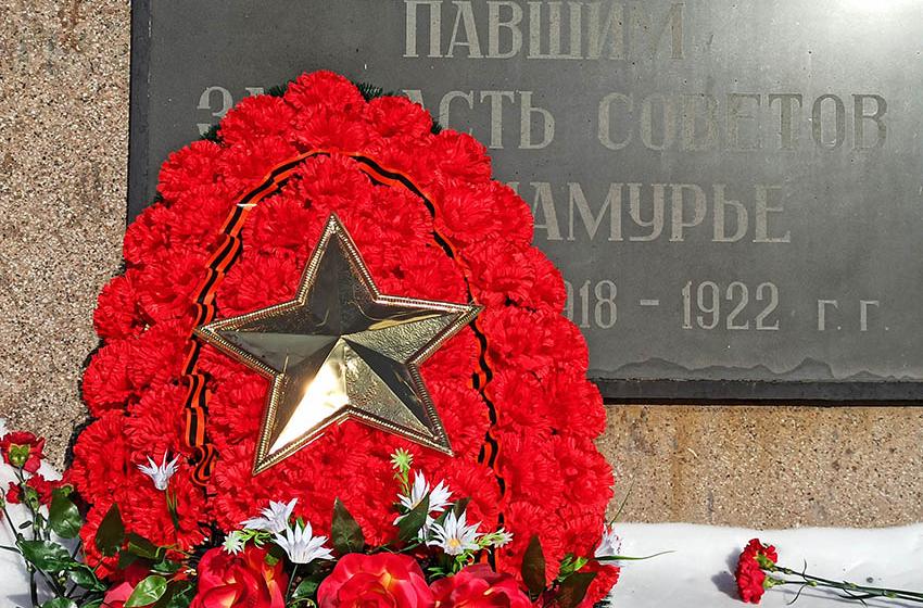 Лидер амурских коммунистов Роман Кобызов: "23 февраля — революционный праздник!"