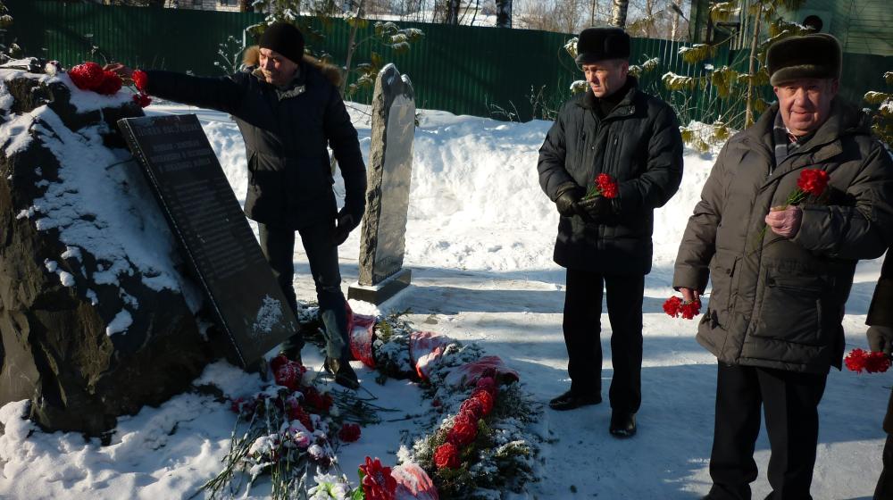 Коммунисты Архангельской области отметили 103-ю годовщину со дня образования Рабоче-Крестьянской Красной Армии