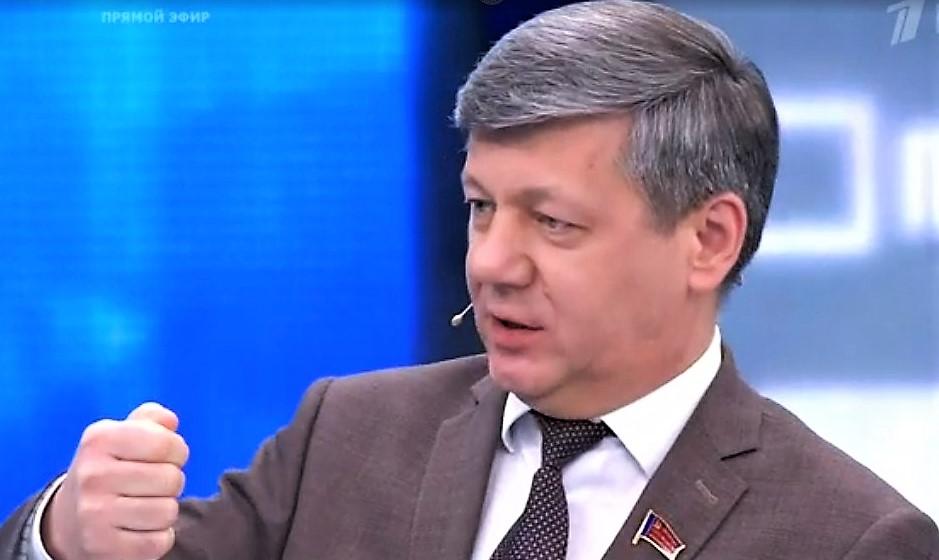 Дмитрий Новиков в эфире Первого канала: «Лидер оппозиции – Зюганов, а не Навальный»