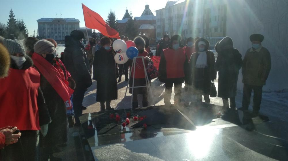 Тюменская область. В Тобольске полиция пыталась препятствовать проведению встречи с депутатом от КПРФ