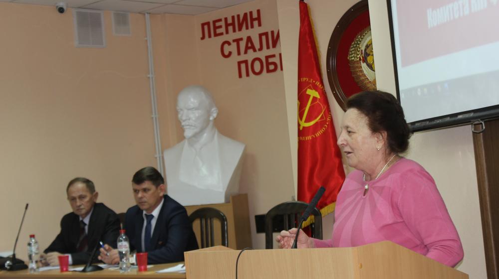 Сталинградские коммунисты обсудили задачи по информационно-пропагандистской работе на Пленуме обкома