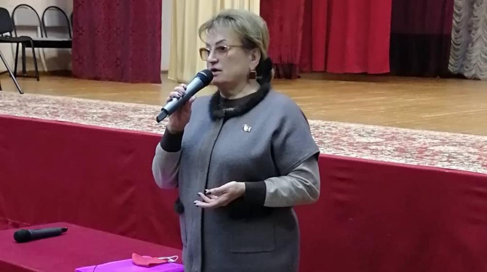 Ольга Алимова в один день посетила несколько поселков Саратовского района