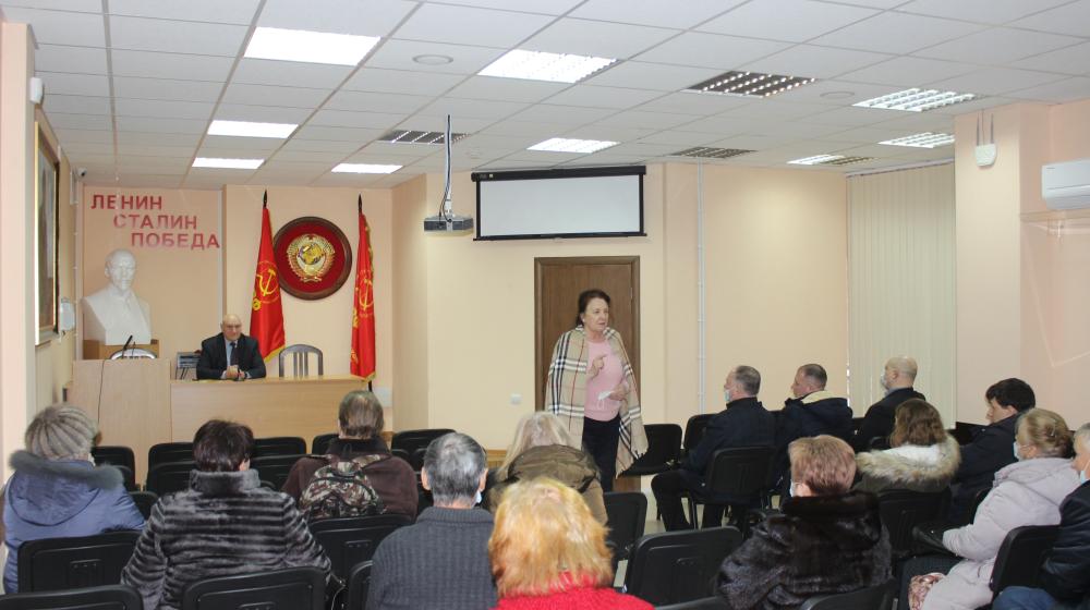 В Сталинградском обкоме КПРФ прошло очередное политзанятие