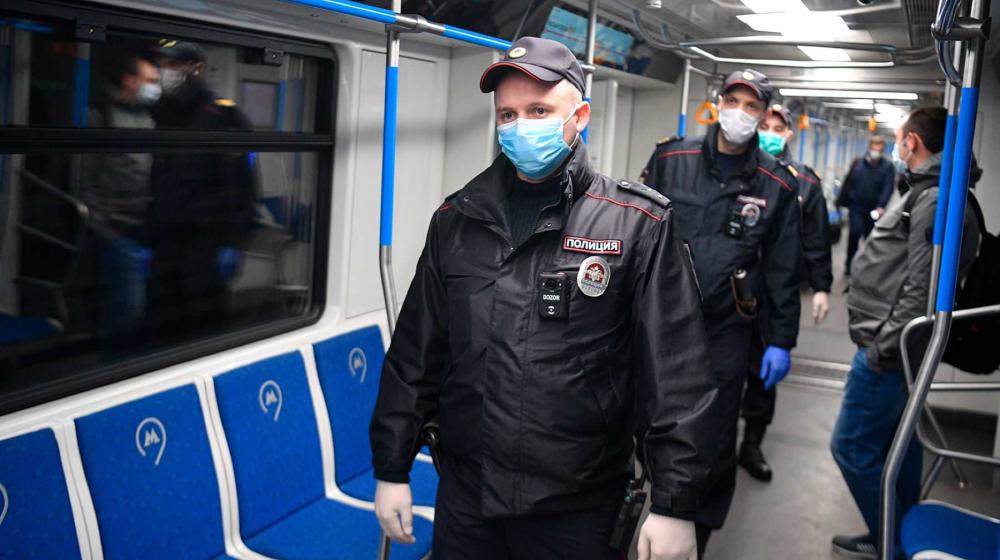 РБК: «У ВОЗ нет рекомендаций для использования перчаток в местах общего пользования», - представитель ВОЗ в России Вуйнович