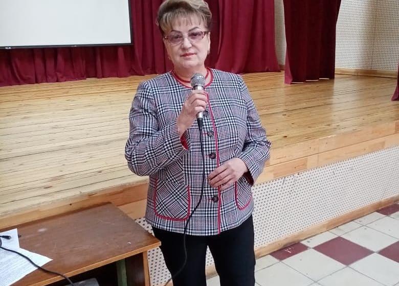 Первый секретарь Саратовского обкома КПРФ Ольга Алимова встретилась с жителями посёлка Красный Текстильщик
