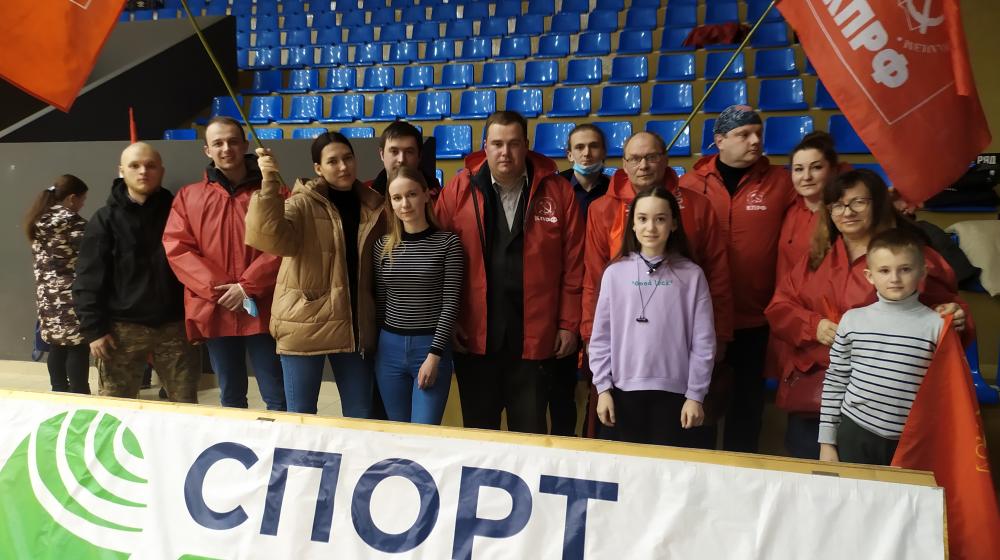 Нижегородские коммунисты поддержали команду КПРФ по мини-футболу