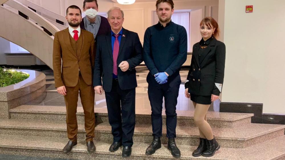 Москва. Пиррова победа Правительства не скрыла системных проблем цифровой образовательной среды