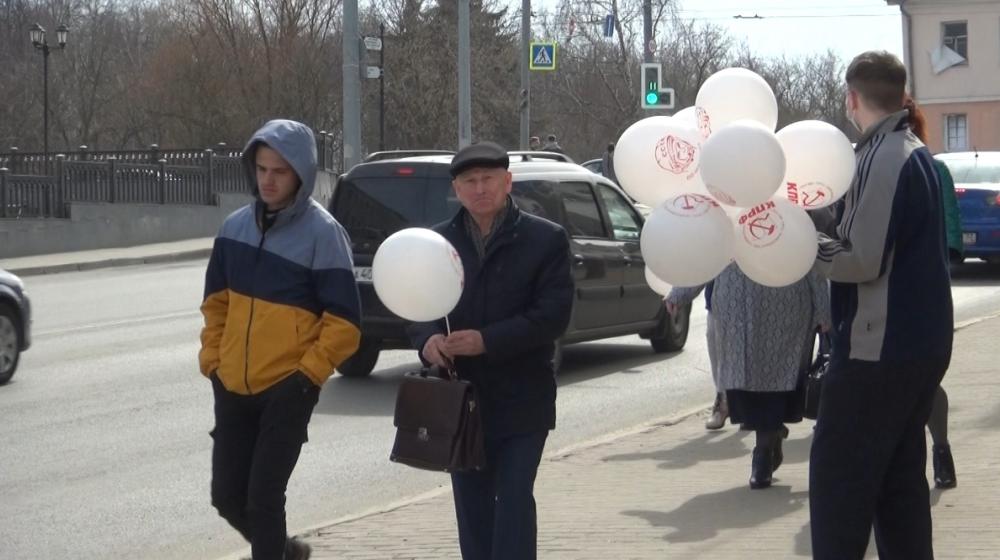 Владимирские коммунисты и комсомольцы отпраздновали 60-летие полета Юрия Гагарина в космос
