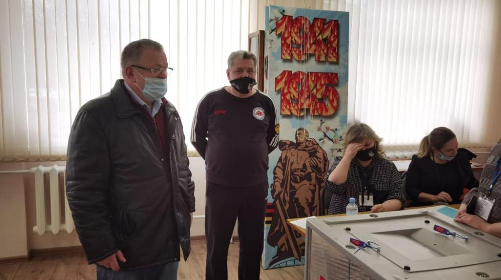 Московская область. Секретарь МК КПРФ Александр Наумов посетил избирательные участки в Пушкино