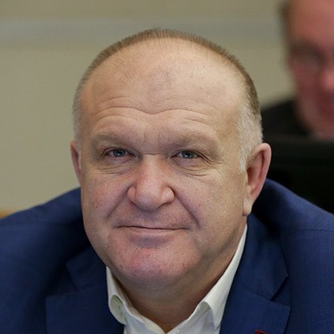 Депутат Госдумы Анатолий Бифов поздравил ветеранов Великой Отечественной войны