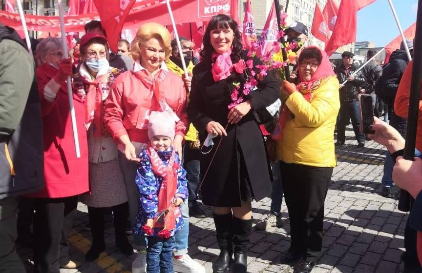 Нина Останина: За права трудящихся!