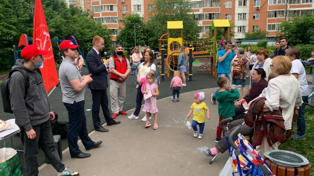 Денис Парфенов: За прошедшую неделю провёл 14 встреч с жителями районов Отрадное, Медведково, Бибирево и Алтуфьевский