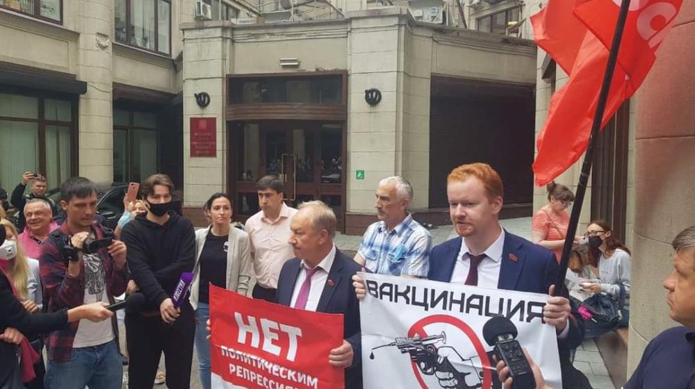 Денис Парфенов: «Вакцинация должна быть только добровольной!»