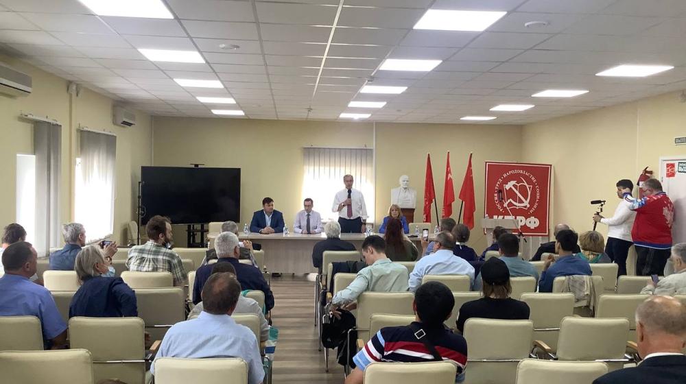 Ленинградские коммунисты пообщались с С.Г.  Левченко