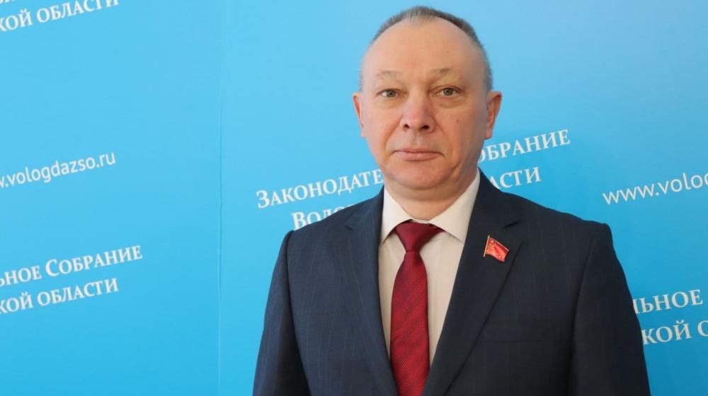 Руководитель фракции КПРФ в Законодательном Собрании Вологодской области Александр Морозов рассказал об итогах работы в областном парламенте