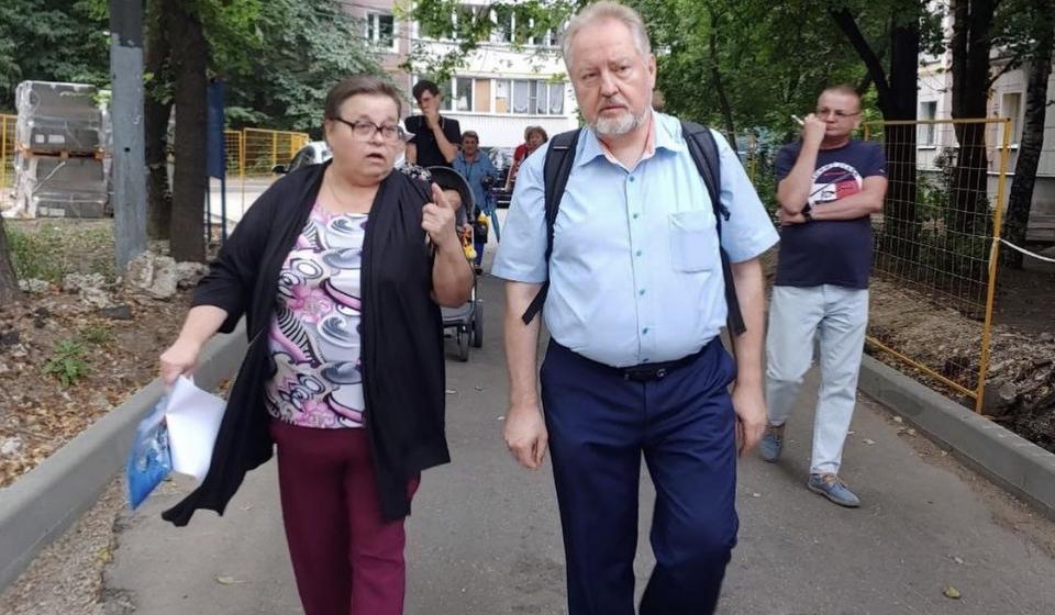 Москва. «Народная приемная» КПРФ в ВАО: «Бесмысленный и беспощадный бордюринг» на Соколиной Горе вновь напоминает о проблемах местного самоуправления