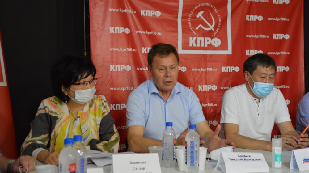 Напутствия выпускникам Калмыкии от депутата ГосДумы Николая Арефьева