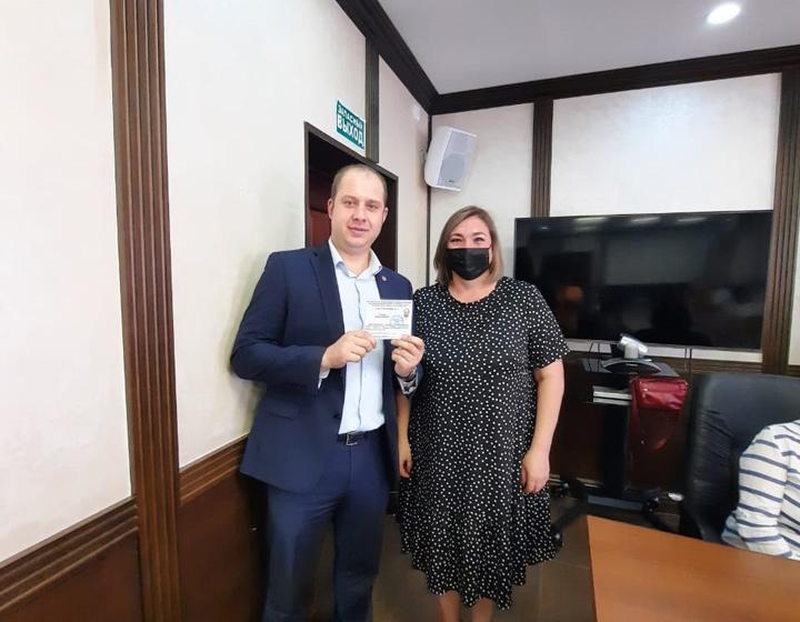 ТИК города Якутска зарегистрировал кандидатом в депутаты лидера жатайских коммунистов Игоря Бугаенко