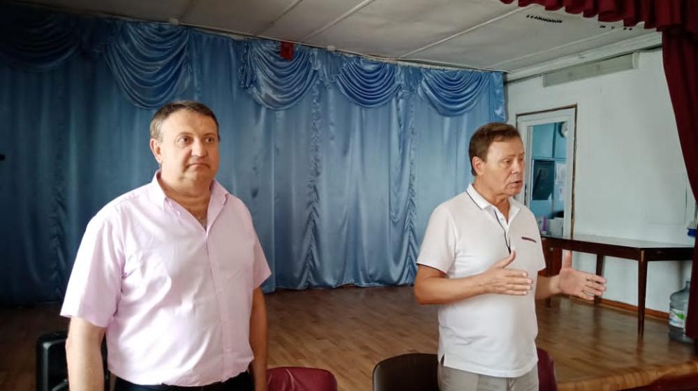 Николай Арефьев в рамках рабочего визита в Волгоградскую область продолжает проводить встречи с коммунистами и жителями региона