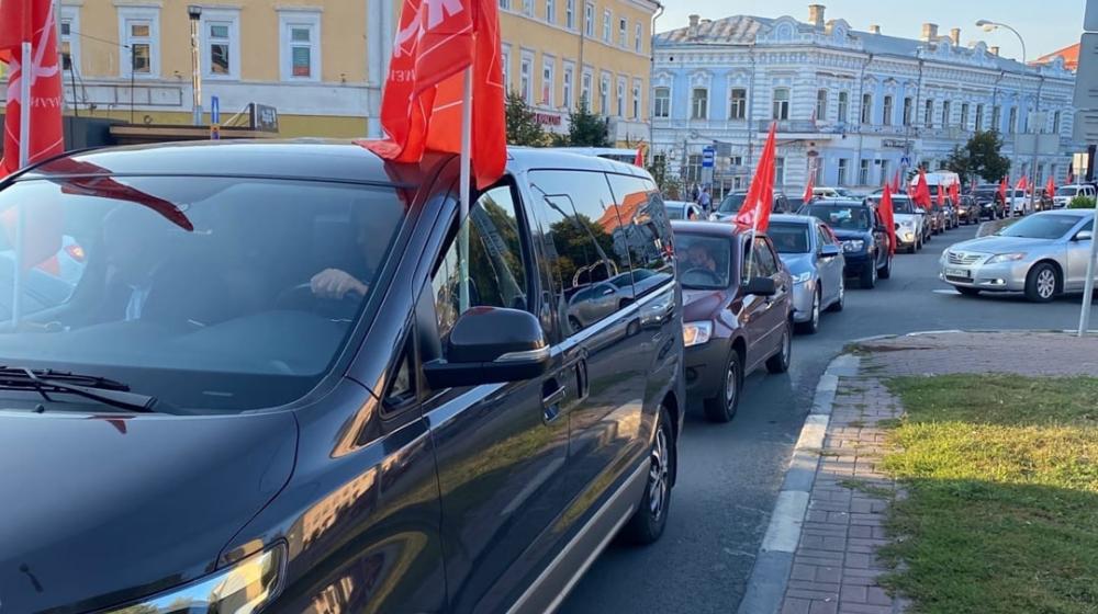 Красный автопробег в Ульяновске!