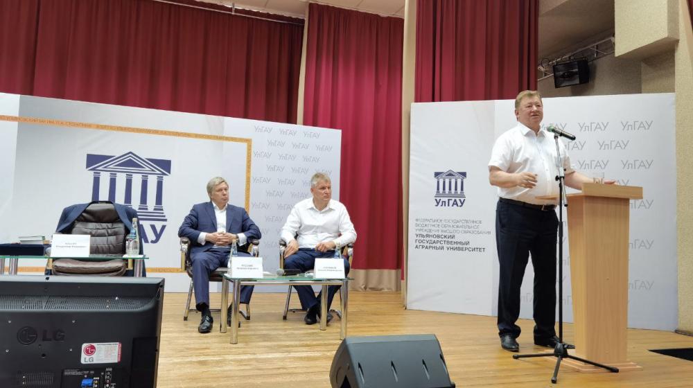 В.И. Кашин находится с рабочим визитом в Ульяновской области