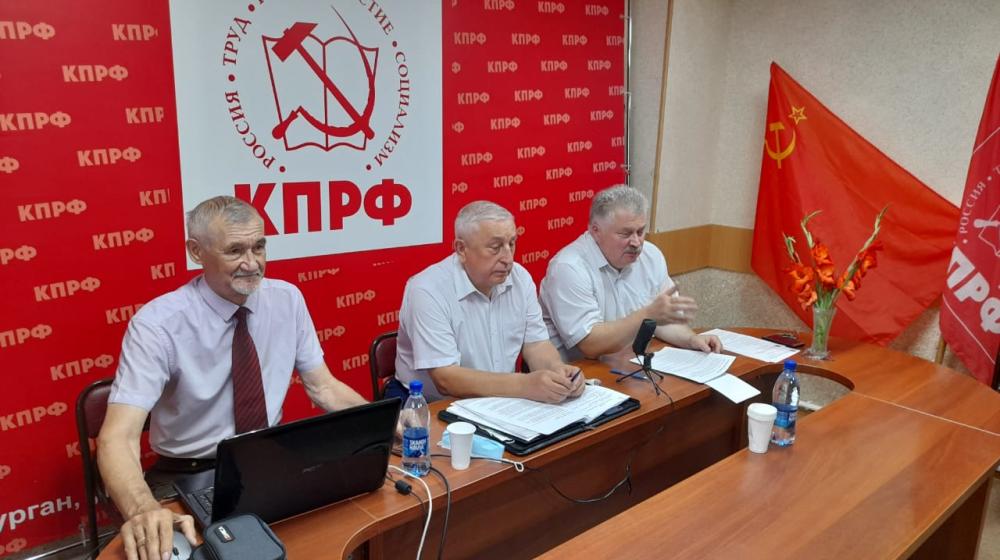 Н.М. Харитонов работает в Курганской области