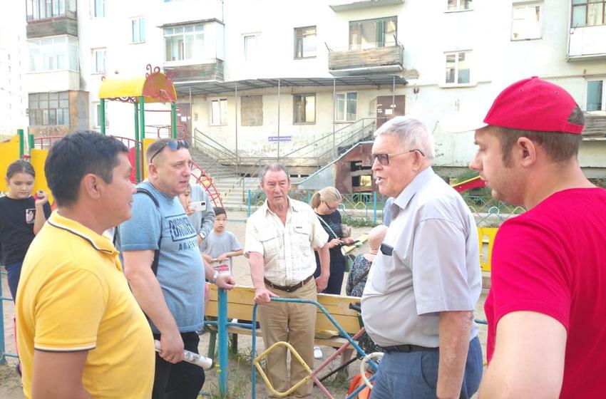 Якутия. Состоялась встреча народных депутатов со своими избирателями