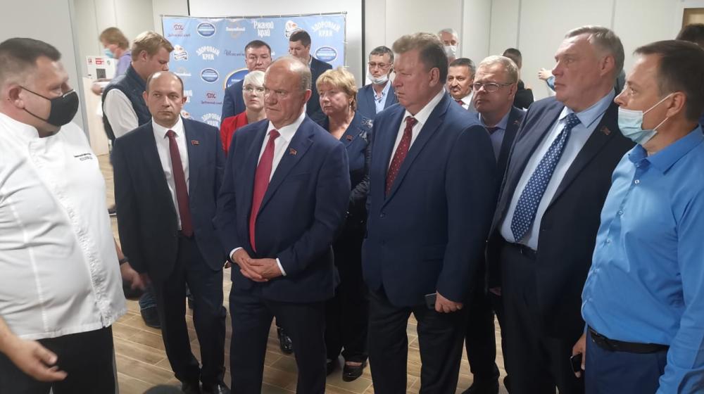 Делегация коммунистов во главе с лидером КПРФ Г.А. Зюгановым посетила Коломенский хлебокомбинат