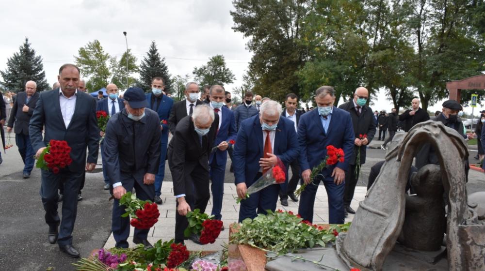 Казбек Тайсаев принял участием в вахте памяти по жертвам Беслана в Северной Осетии