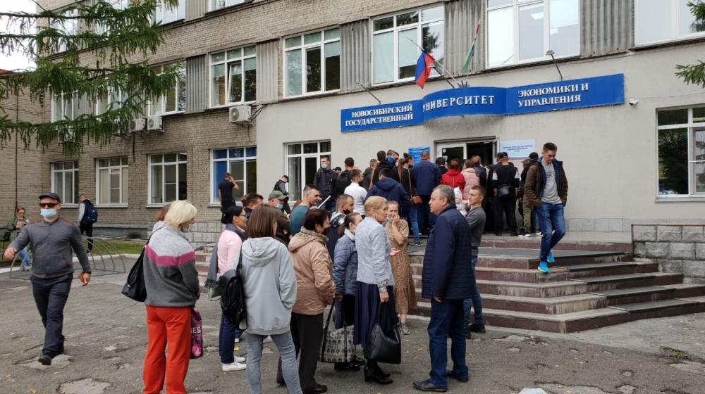 Новосибирская область. Выборы в первый день: голосуют власть и «подневольные»