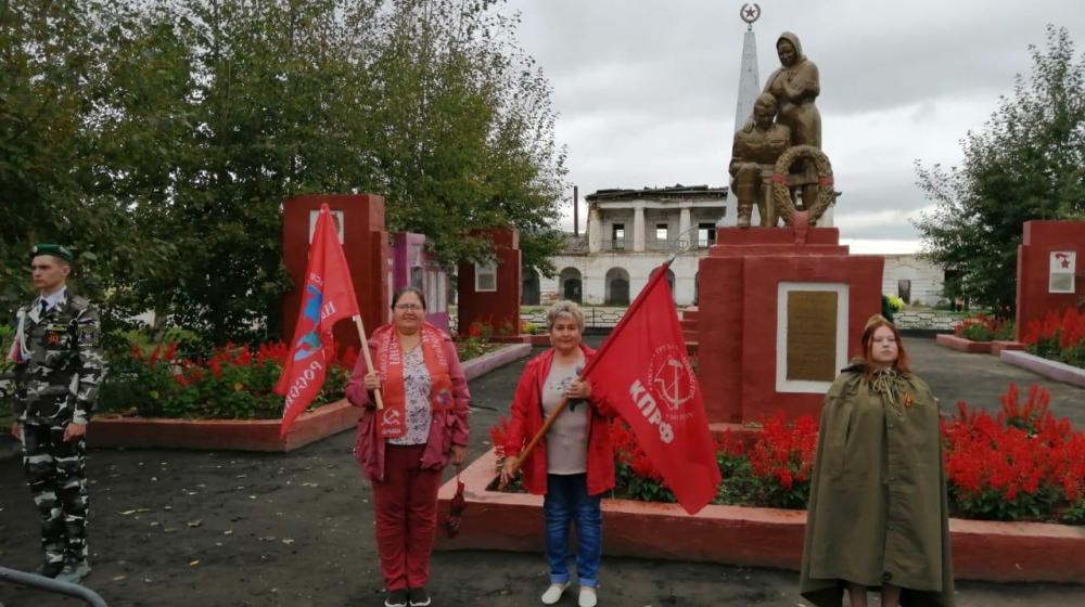 Коммунисты Забайкалья почтили память павших в боях в годы Второй мировой войны