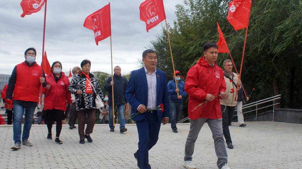 Коммунисты Бурятии провели акцию, посвященную окончанию Второй мировой войны