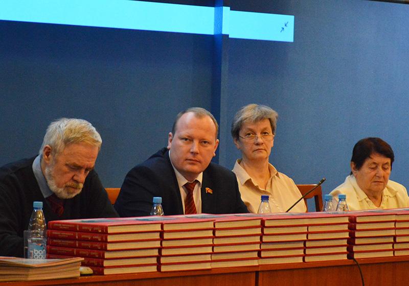 Ивановская область. К борьбе за права трудящихся под знаменем Великой Революции!
