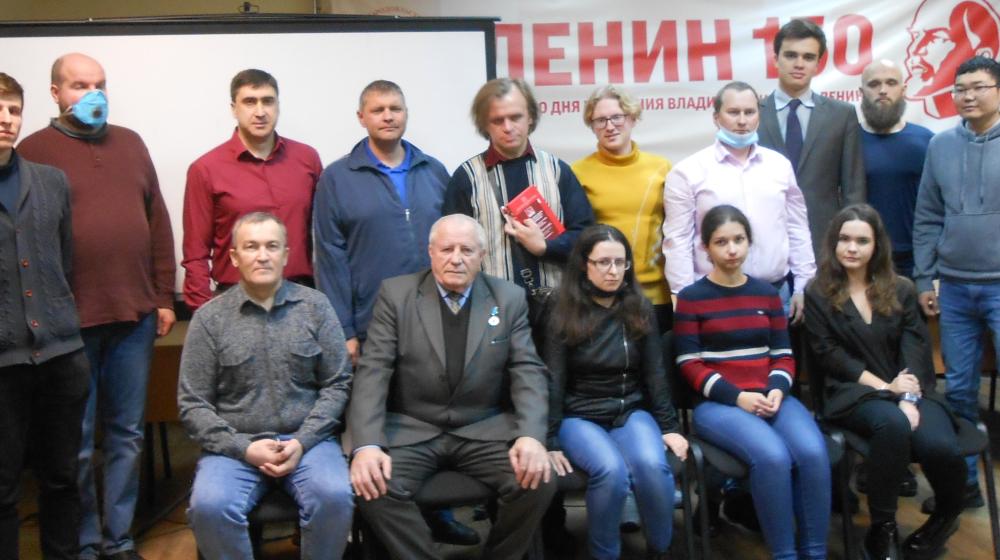 В Москве при организации КПРФ и РУСО состоялся первый выпуск в новом учебном году слушателей по «Начальному курсу марксизма-ленинизма»
