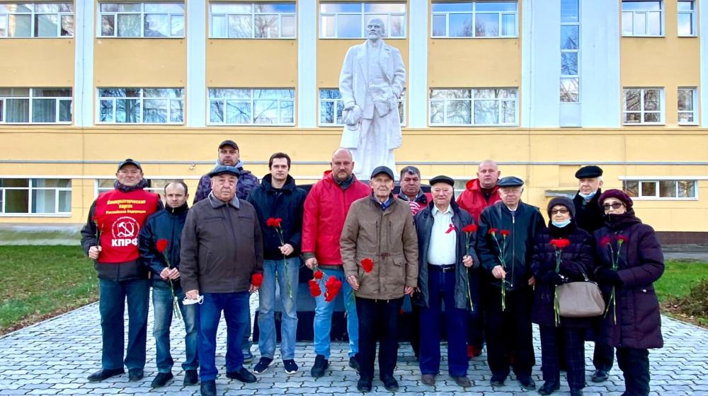 Подмосковные коммунисты: Мы продолжатели дел Великого Октября!