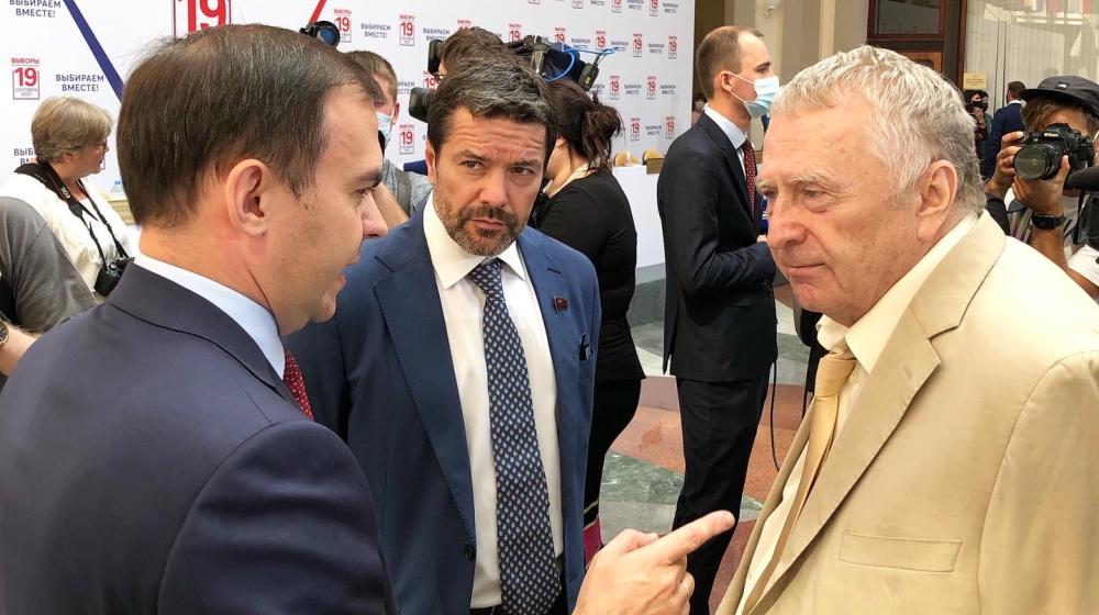 Александр Ющенко: у Жириновского ненависть к Компартии, ненависть ко всему советскому, ко всему здравому смыслу прямо извергается