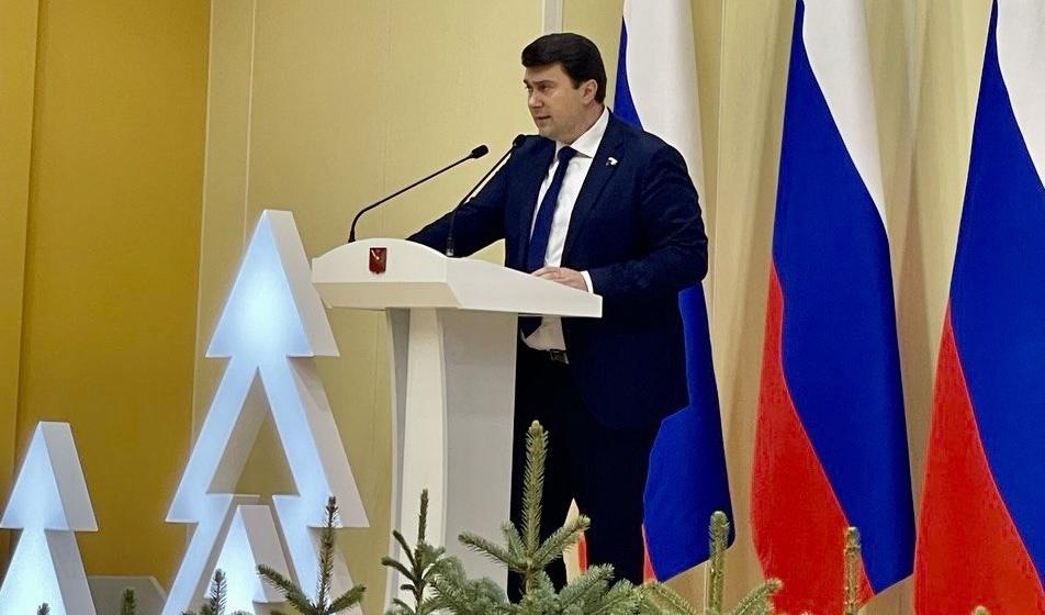 Олег Лебедев выступил в Вологде на Международном форуме «Российский лес»