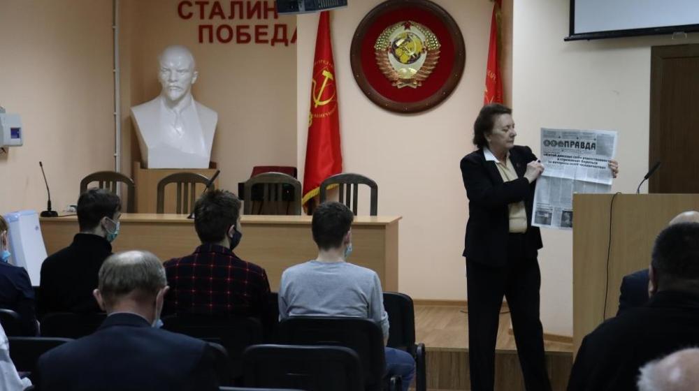 Волгоградские коммунисты провели политзанятие, посвященное 100-летию Коммунистической партии Китая