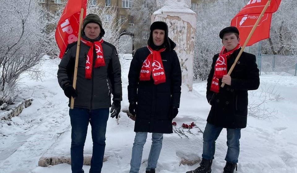 Сталинградские коммунисты почтили память В.И. Ленина