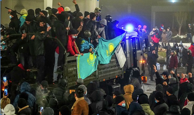«Вы что, хотите, как в Париже/Алма-Ате?». События в Казахстане и некоторые выводы для российской политики»