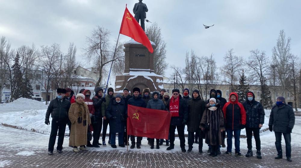 В Самарской области активисты КПРФ почтили память В.И. Ленина